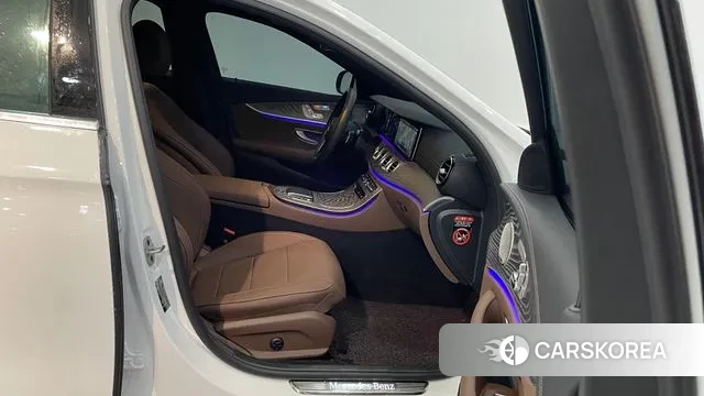 Mercedes-Benz E-Class W213 id 3036751 из Кореи 20