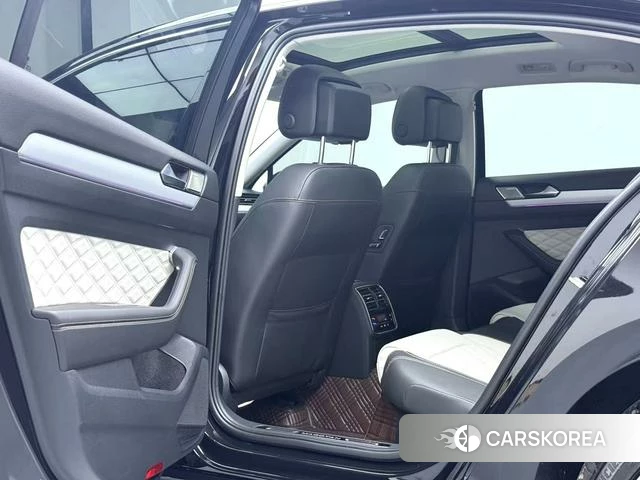 Volkswagen Magotan id 4368165 из Китая 10