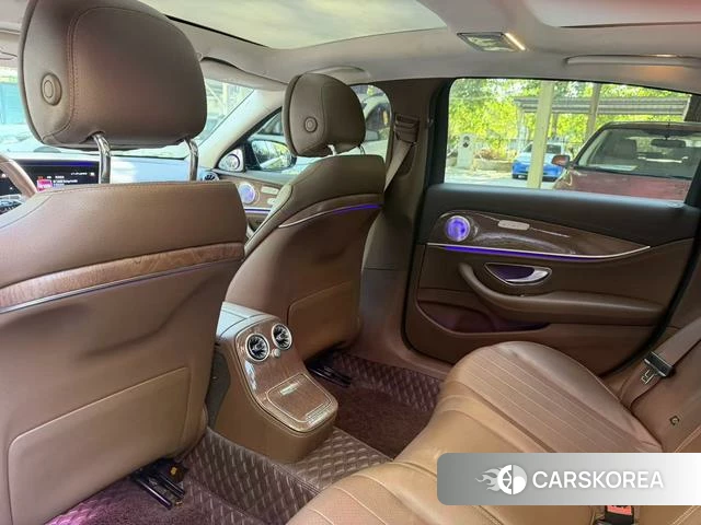 Mercedes-Benz E-class PHEV id 4301057 из Китая 10