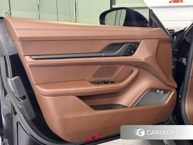 Porsche Taycan id 3544363 из Кореи 12