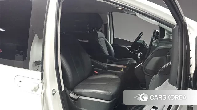 Hyundai Staria id 3644840 из Кореи 20