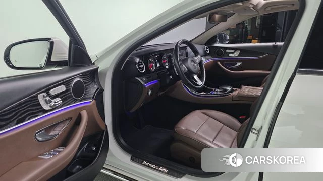 Mercedes-Benz E-Class W213 id 4795090 из Кореи 20