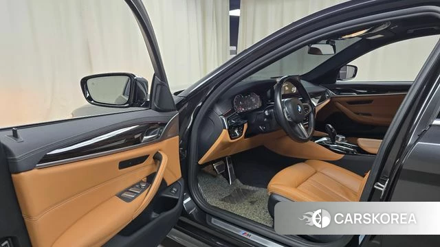 BMW 5 Series (G30) id 3923318 из Кореи 20