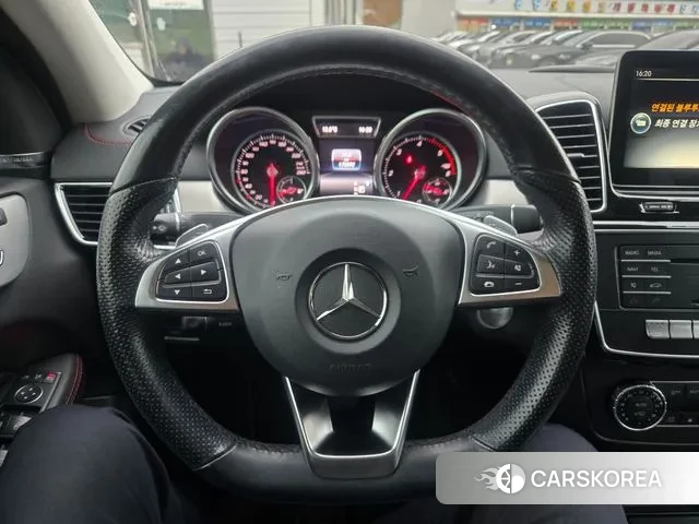 Mercedes-Benz GLE - Class W166 id 3515379 из Кореи 19