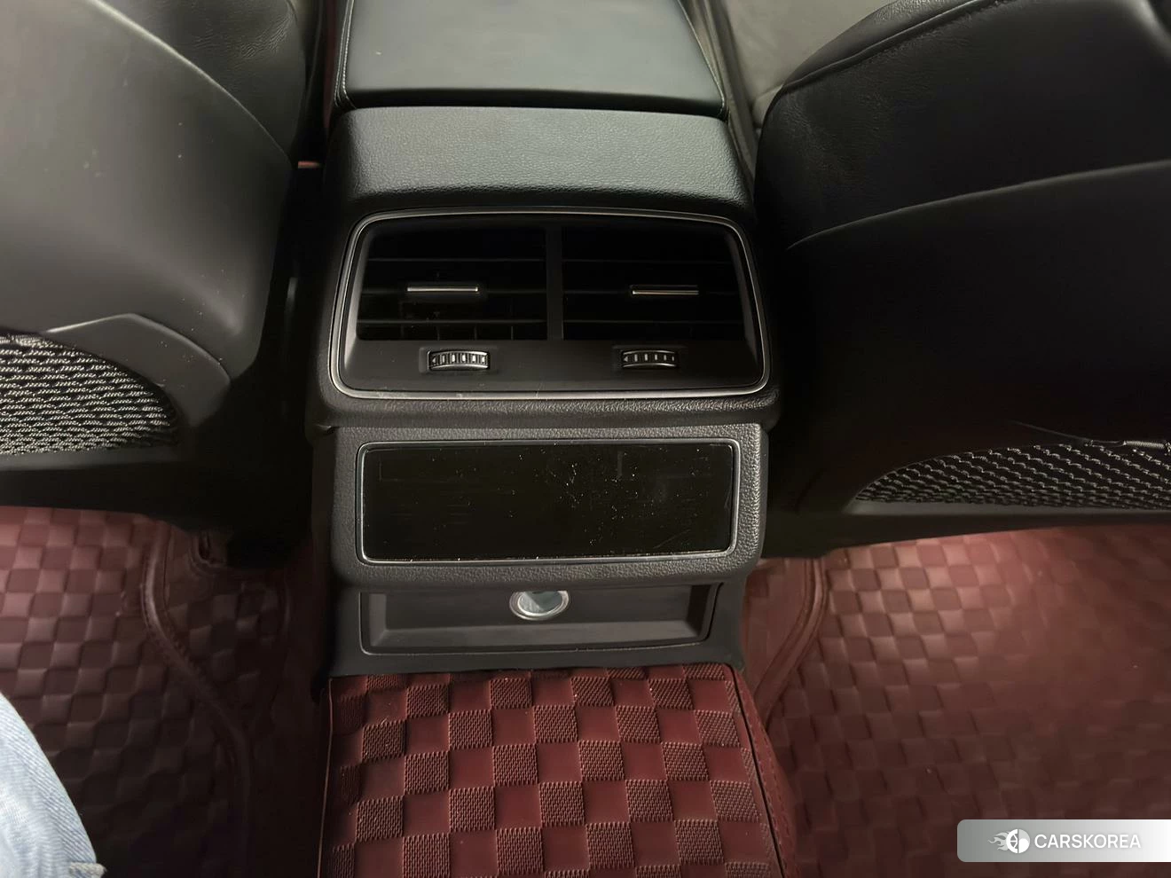 Audi A6L id 4492917 из Китая 19
