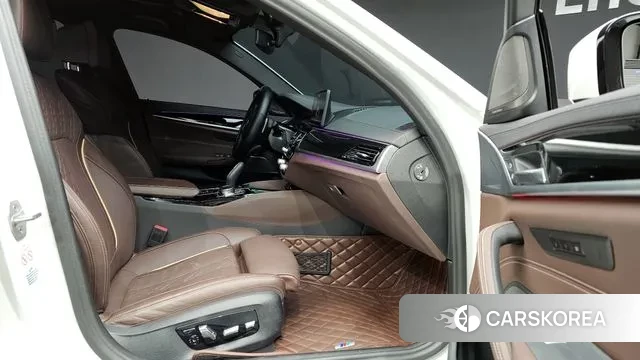 BMW 5 Series (G30) id 3706943 из Кореи 20