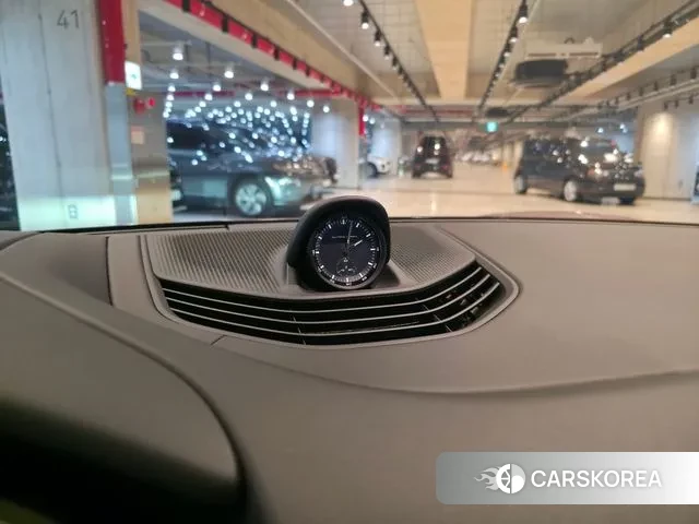 Porsche Taycan id 3591580 из Кореи 20