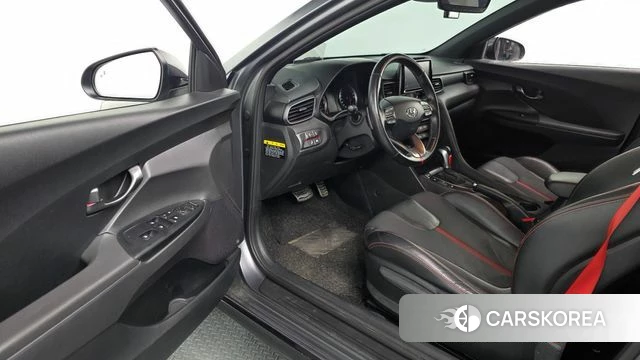 Hyundai Veloster (JS) id 4225578 из Кореи 28