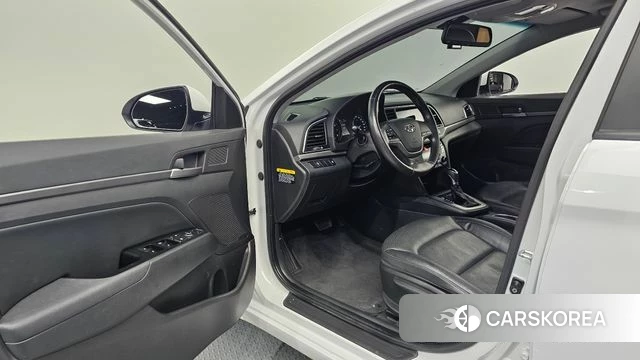 Hyundai Avante AD id 4397816 из Кореи 20