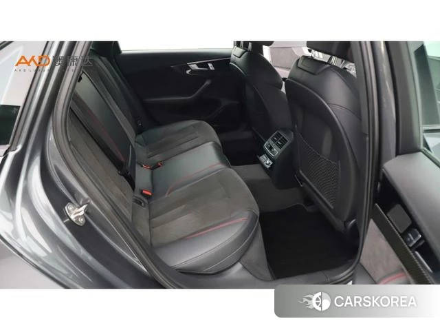 Audi A4L id 4265938 из Китая 10