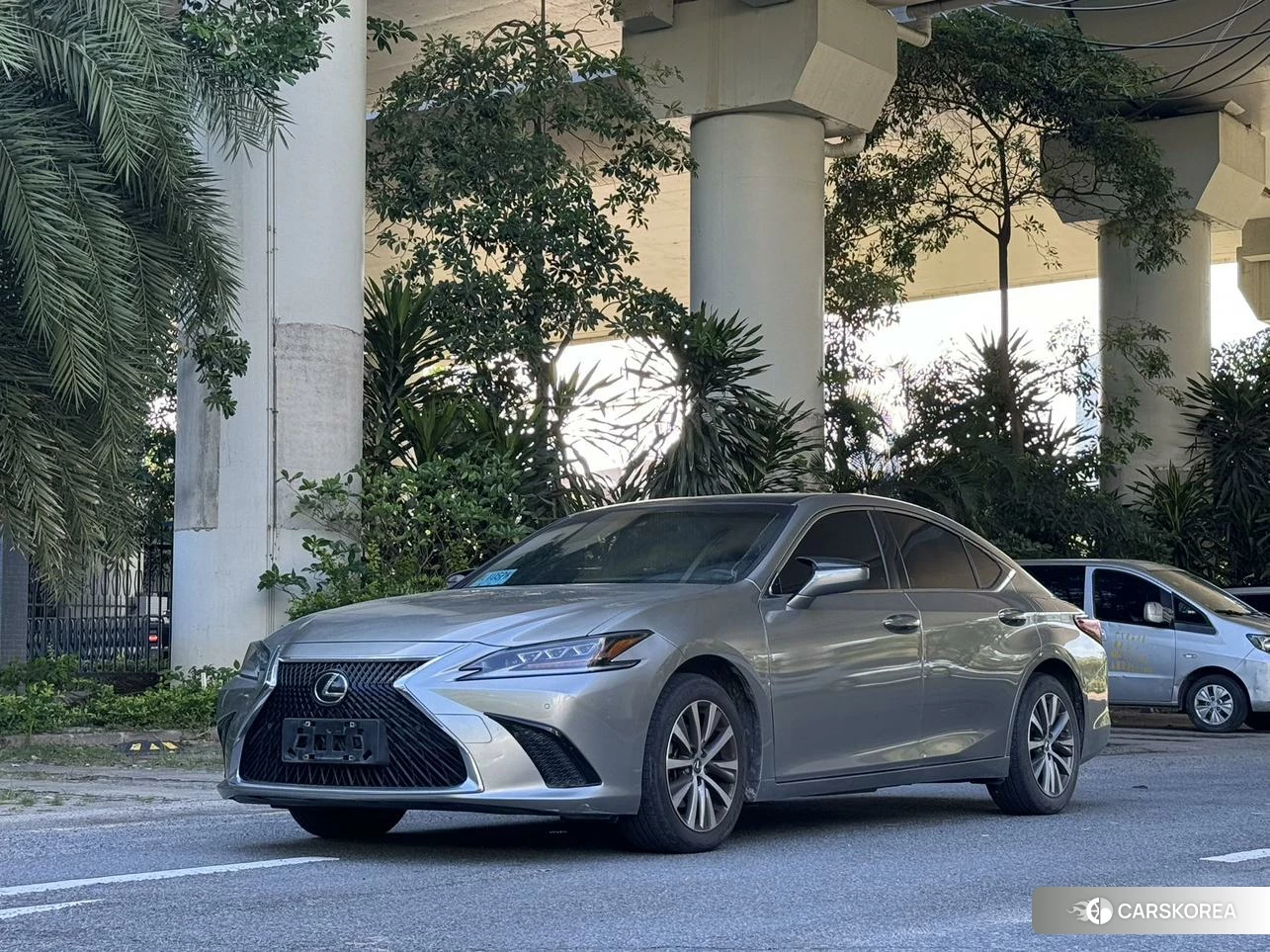 Lexus ES id 4513836 из Китая 14