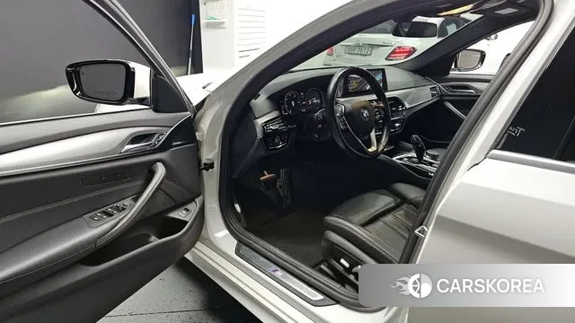 BMW 5 Series (G30) id 3019022 из Кореи 20