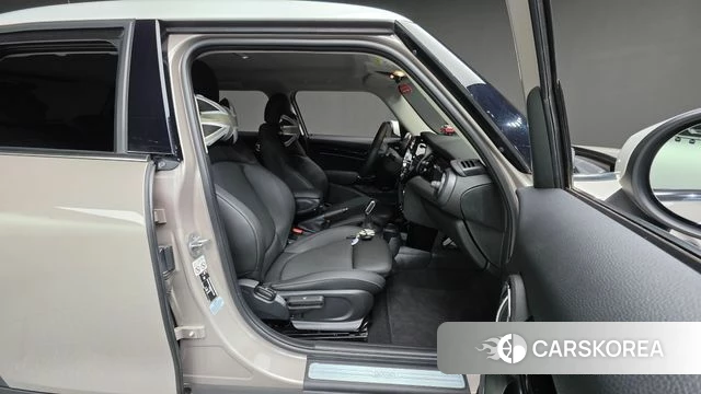 Mini Cooper id 4336975 из Кореи 33