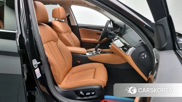 BMW 5 Series (G30) id 3659551 из Кореи 20
