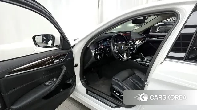 BMW 5 Series (G30) id 3467502 из Кореи 20