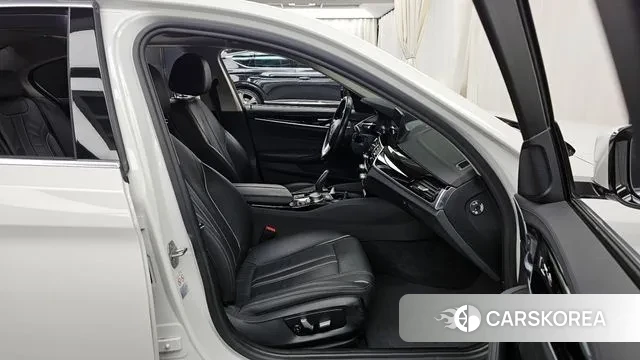 BMW 5 Series (G30) id 3464614 из Кореи 20