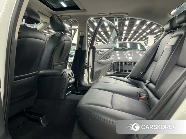 Infiniti Q50L id 4209384 из Китая 14