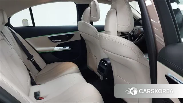 Mercedes-Benz E-Class W214 id 2899850 из Кореи 17