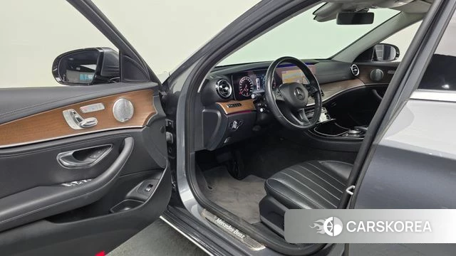 Mercedes-Benz E-Class W213 id 4856461 из Кореи 20