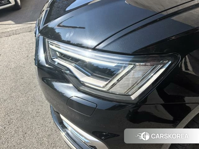Audi A6L id 4260909 из Китая 14