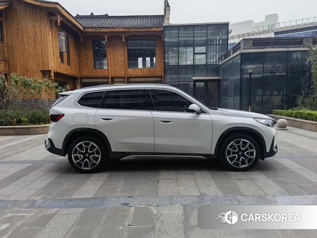 BMW X1 id 4321270 из Китая 17