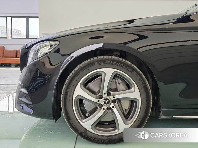 Mercedes-Benz E-class id 4254243 из Китая 19