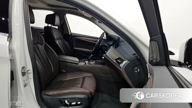 BMW 5 Series (G30) id 2931908 из Кореи 20