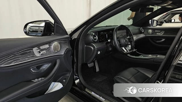 Mercedes-Benz E-Class W213 id 4383548 из Кореи 35