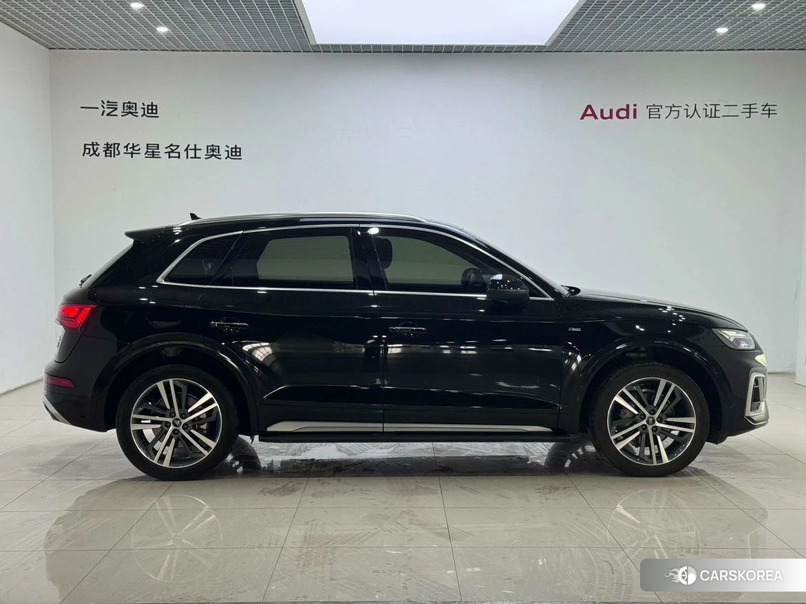 Audi Q5L id 4479423 из Китая 16