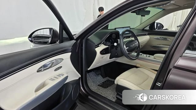 Genesis GV70 id 4330606 из Кореи 34