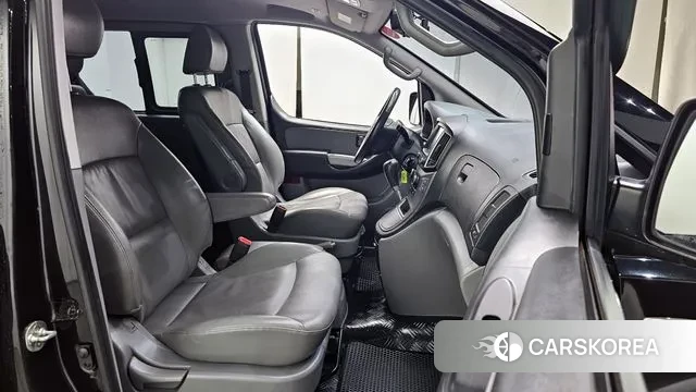 Hyundai The New Grand Starex id 3728147 из Кореи 20