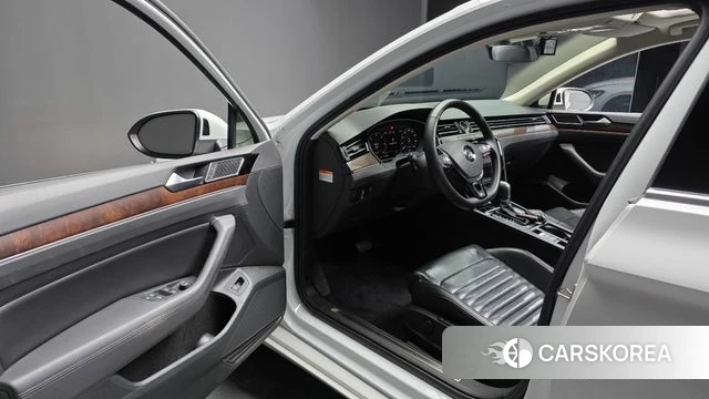 Volkswagen Passat GT (B8) id 4491131 из Кореи 33