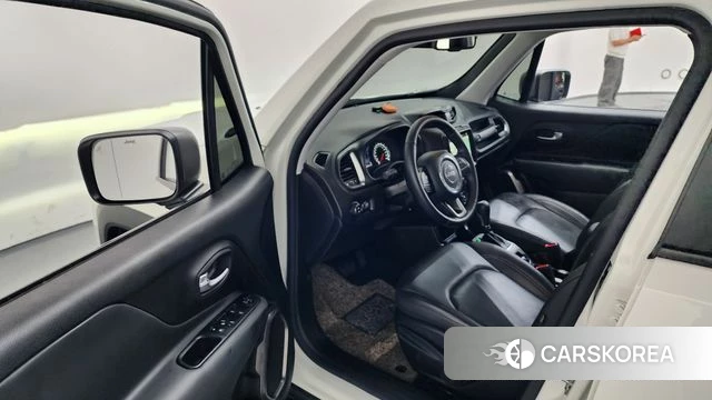 Jeep Renegade id 4464626 из Кореи 35