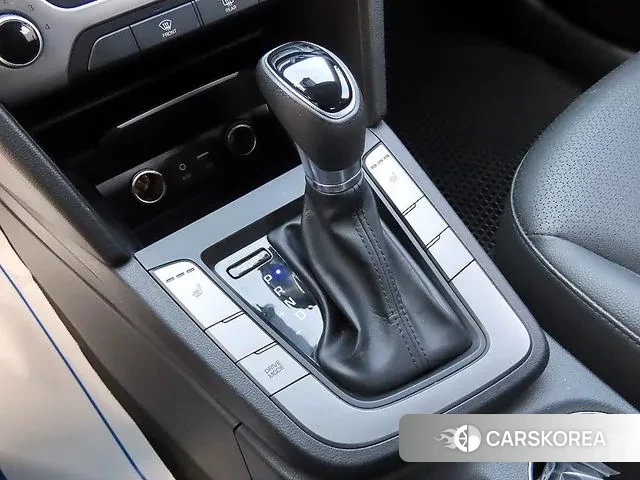 Hyundai Avante AD id 3728710 из Кореи 18