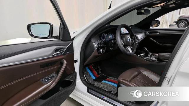 BMW 5 Series (G30) id 3880059 из Кореи 20