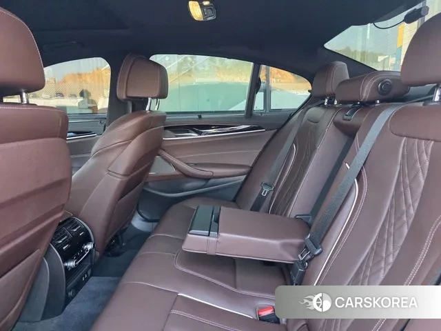 BMW 5 Series (G30) id 3338699 из Кореи 20