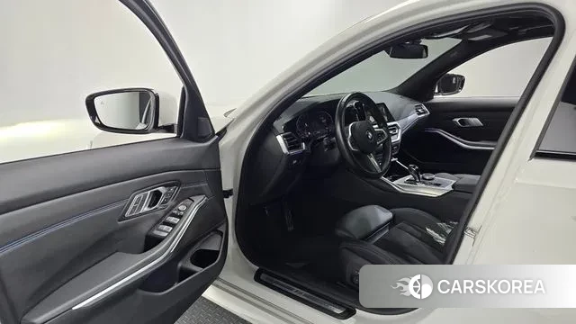 BMW 3 Series (G20) id 3645597 из Кореи 21