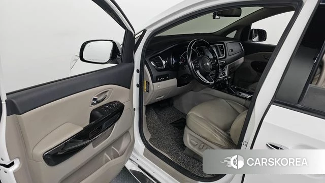 Kia The New Carnival id 4384474 из Кореи 20
