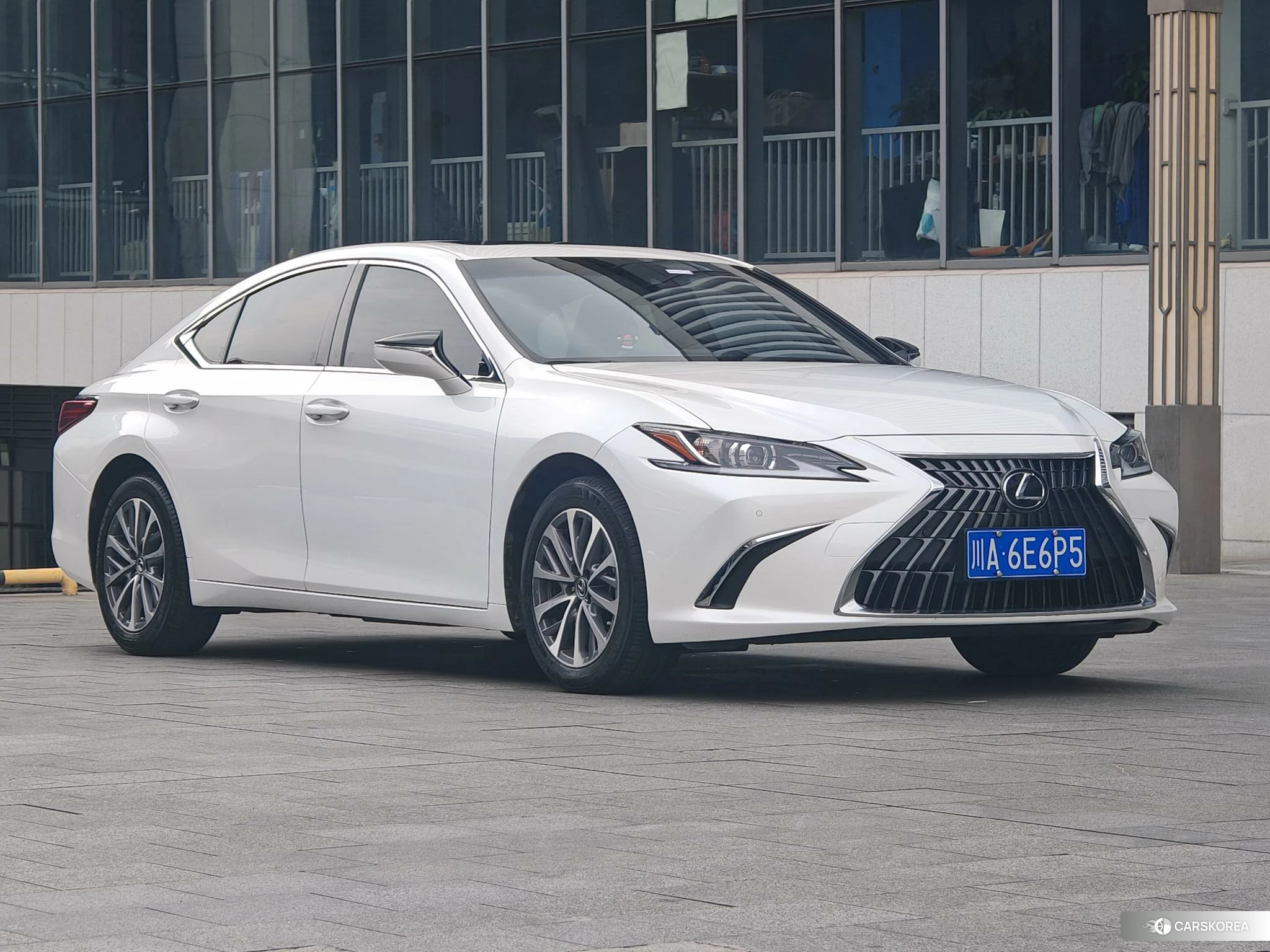 Lexus ES id 4515001 из Китая 14