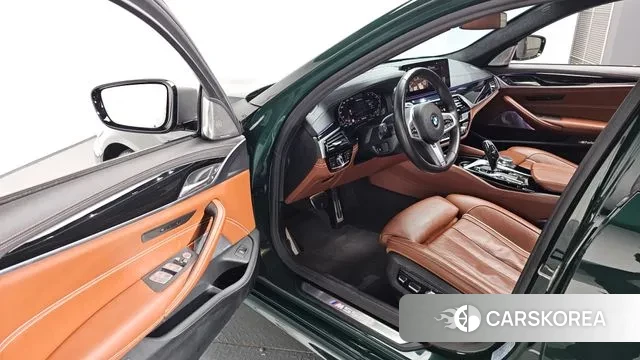 BMW 5 Series (G30) id 3384833 из Кореи 20