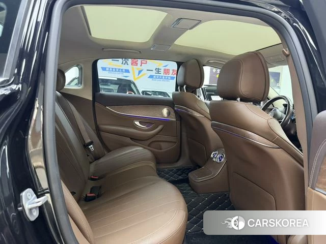 Mercedes-Benz E-class id 4275281 из Китая 10