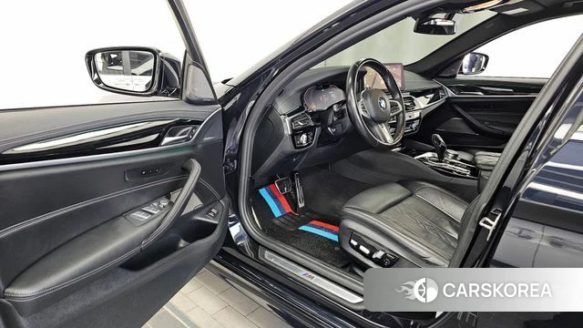 BMW 5 Series (G30) id 3878621 из Кореи 20