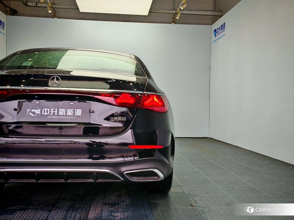 Mercedes-Benz E-Class id 4498516 из Китая 19