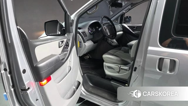 Hyundai The New Grand Starex id 4345736 из Кореи 20