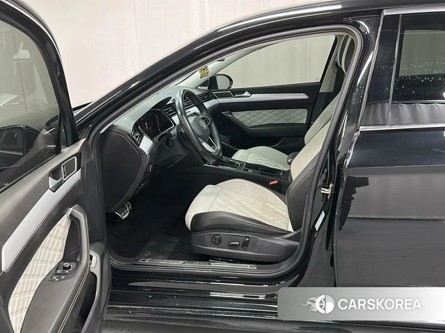 Volkswagen Magotan id 4240895 из Китая 20