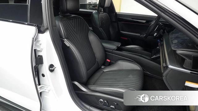 Hyundai Grandeur Hybrid (GN7) id 3841396 из Кореи 20