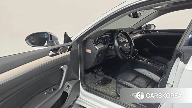 Volkswagen Arteon id 4770370 из Кореи 31
