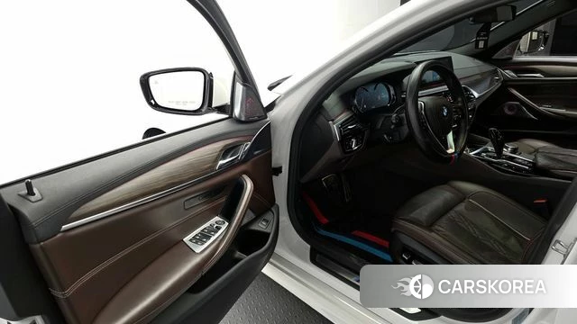 BMW 5 Series (G30) id 3937169 из Кореи 20