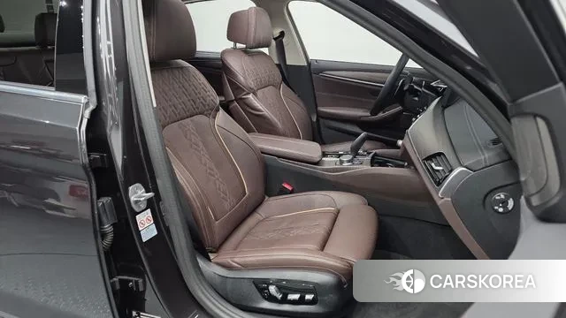 BMW 5 Series (G30) id 3734828 из Кореи 20