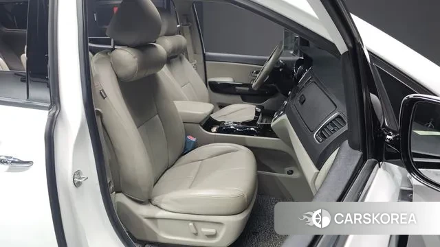 Kia The New Carnival id 3568569 из Кореи 20